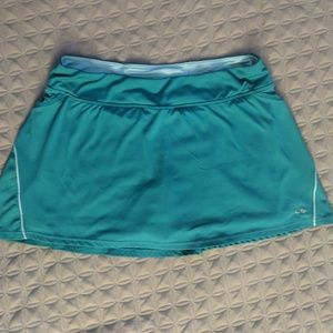 Champion Women's Run Skort 
Size XL